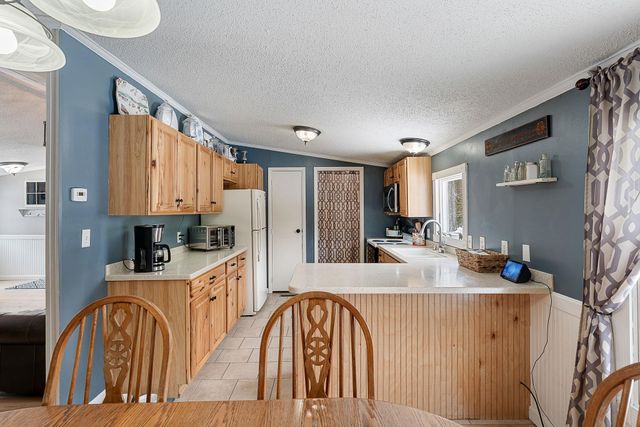 11 Beach Road, Milton, VT 05468