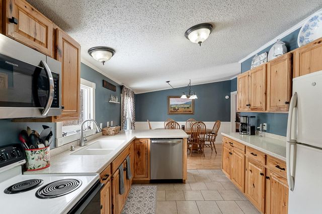 11 Beach Road, Milton, VT 05468