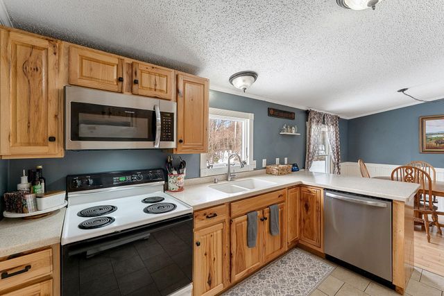 11 Beach Road, Milton, VT 05468