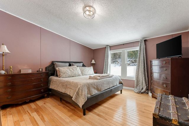 11 Beach Road, Milton, VT 05468