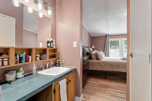 11 Beach Road, Milton, VT 05468