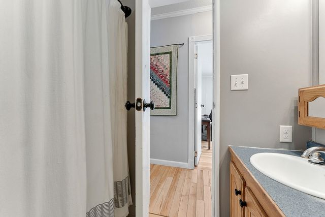 11 Beach Road, Milton, VT 05468