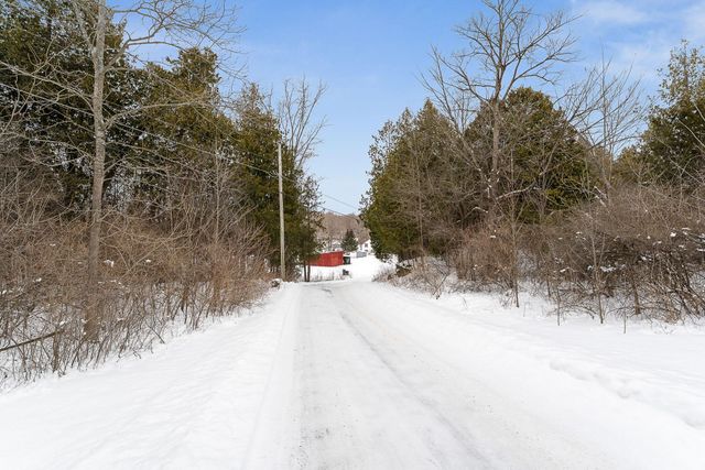 11 Beach Road, Milton, VT 05468