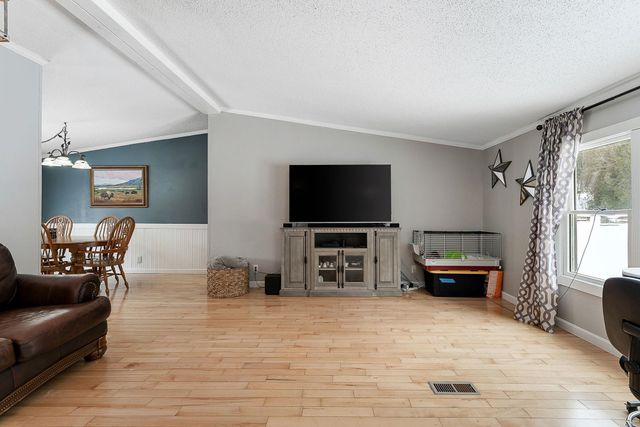 11 Beach Road, Milton, VT 05468