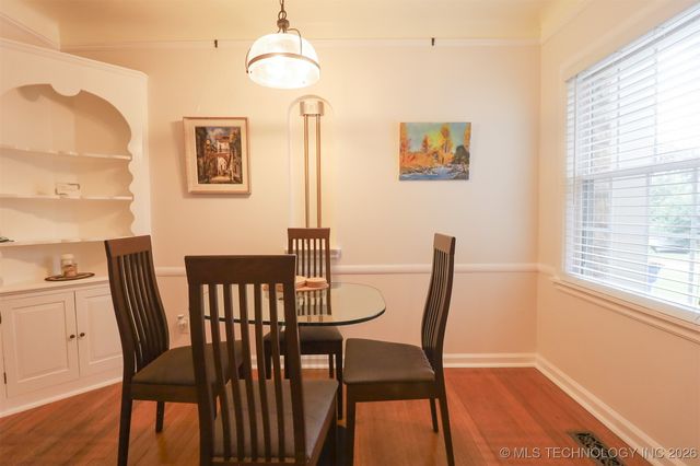 2612 E 17th Place, Tulsa, OK 74104