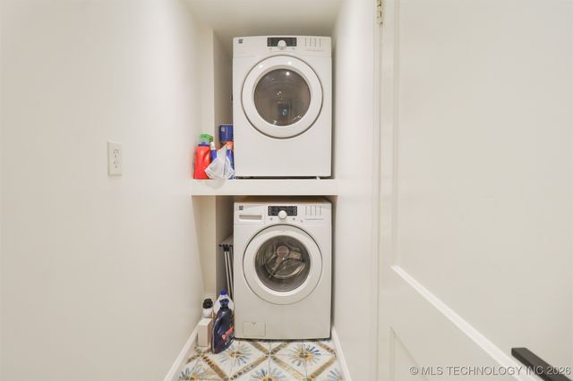 2612 E 17th Place, Tulsa, OK 74104