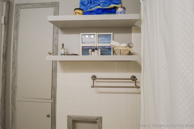 2612 E 17th Place, Tulsa, OK 74104