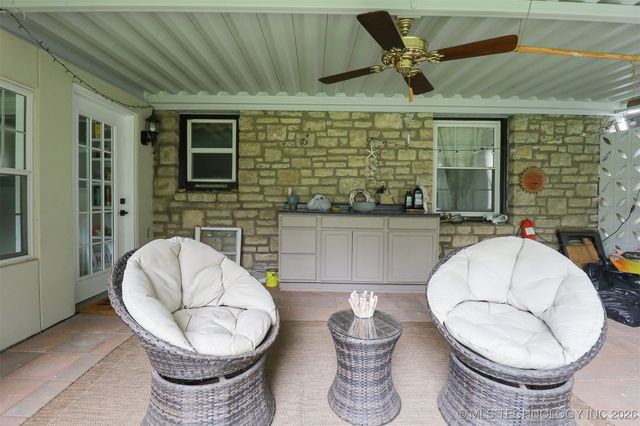 2612 E 17th Place, Tulsa, OK 74104