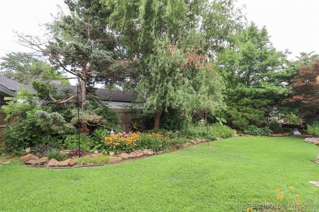 2612 E 17th Place, Tulsa, OK 74104