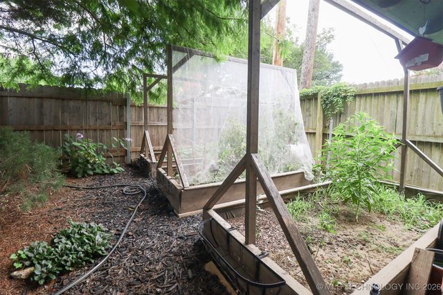 2612 E 17th Place, Tulsa, OK 74104