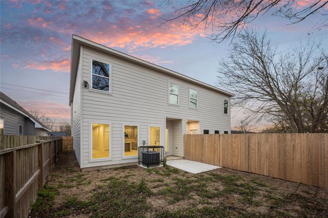 8218 Lawler Unit Street A, Houston, TX 77051