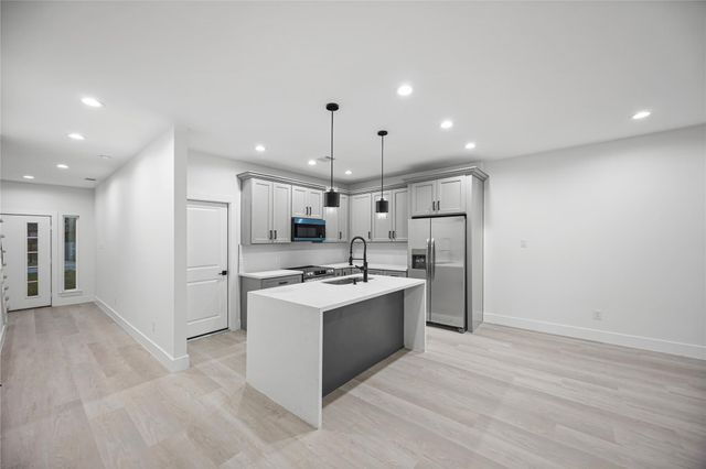 8218 Lawler Unit Street A, Houston, TX 77051