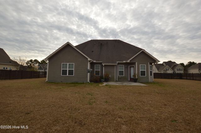 115 Pamlico Drive, Holly Ridge, NC 28445