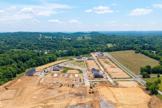 760 Caddy Xing, Columbia, TN 38401