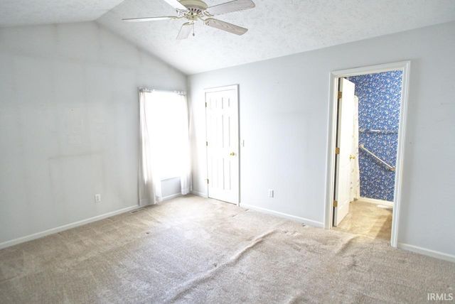 806 Eagle Cove Drive, South Bend, IN 46614