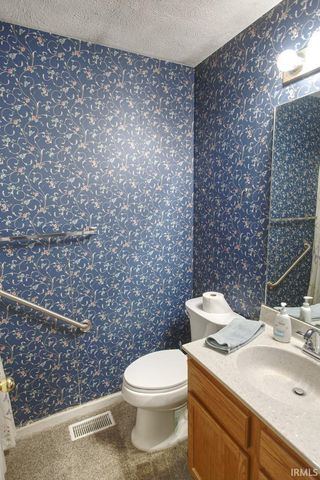 806 Eagle Cove Drive, South Bend, IN 46614