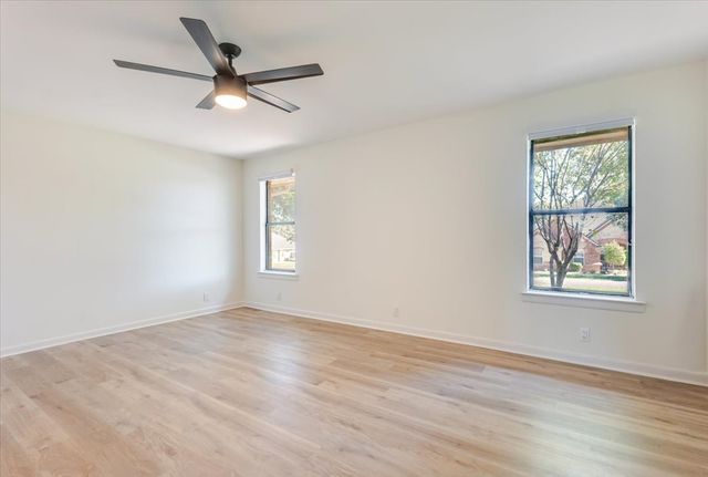 8105 Ravenswood Road, Granbury, TX 76049