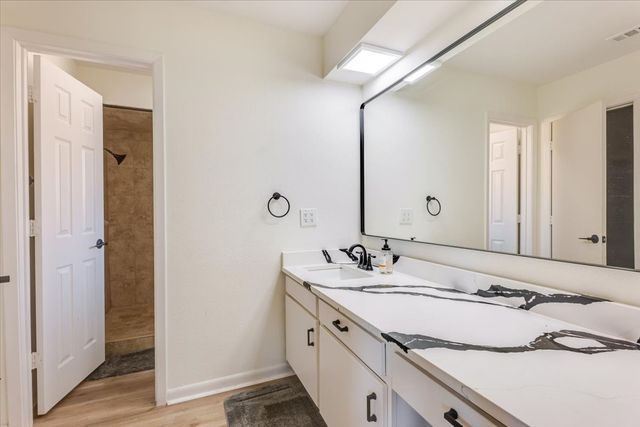 8105 Ravenswood Road, Granbury, TX 76049