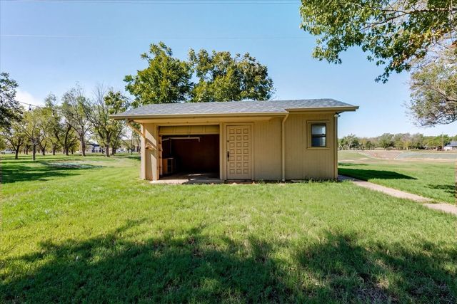 8105 Ravenswood Road, Granbury, TX 76049