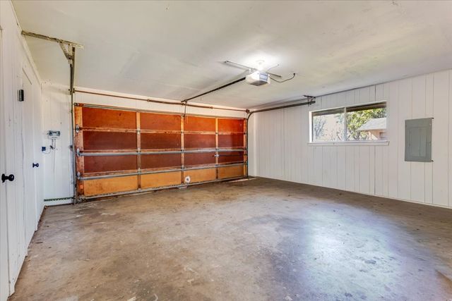 8105 Ravenswood Road, Granbury, TX 76049