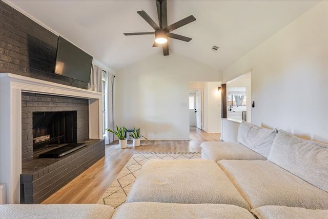 8105 Ravenswood Road, Granbury, TX 76049