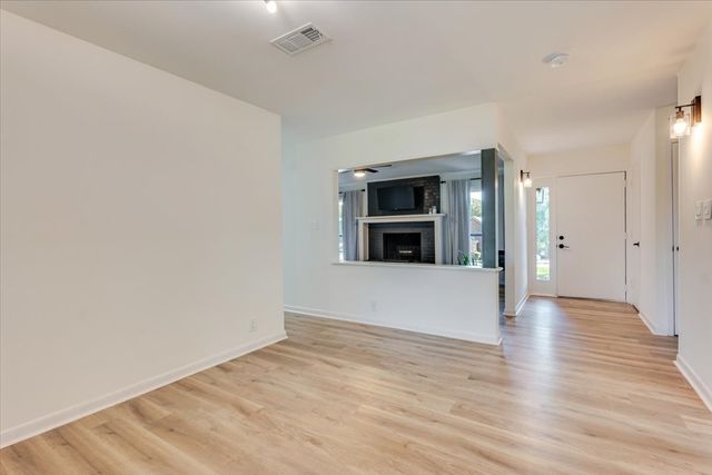 8105 Ravenswood Road, Granbury, TX 76049