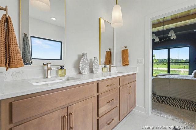 5119 Louis Lane, Jeffersonville, IN 47130