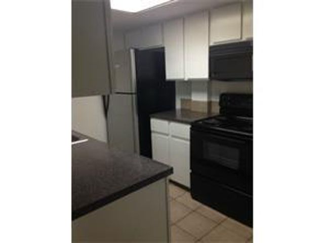 2401 Leon ST 305, Austin, TX 78705