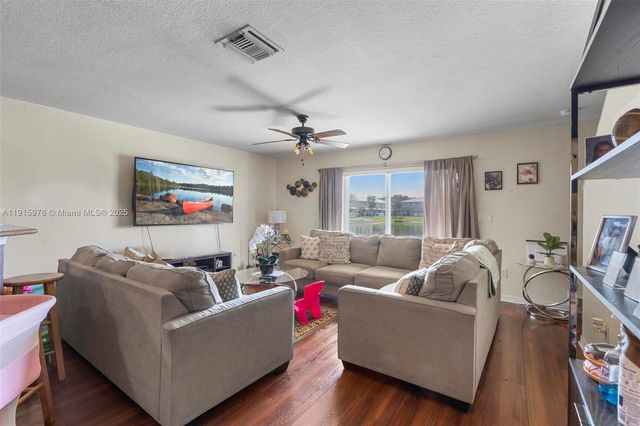 8988 Chambers st 8988, Tamarac, FL 33321