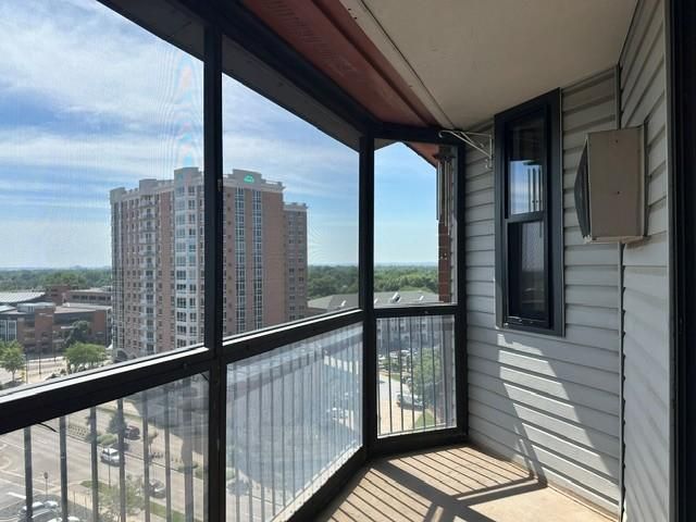 6500 Woodlake Drive 1104, Richfield, MN 55423