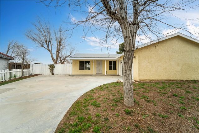 21010 Lodi Pl, California City, CA 93505