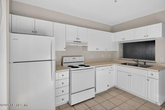 340 E ASHLEY Street, Jacksonville, FL 32202