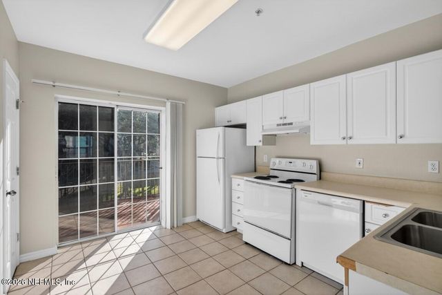 340 E ASHLEY Street, Jacksonville, FL 32202