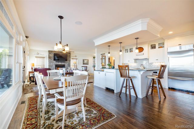 19495 Lighthouse Point, Grosse Ile Township, MI 48138