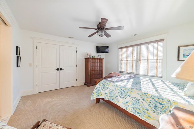 19495 Lighthouse Point, Grosse Ile Township, MI 48138