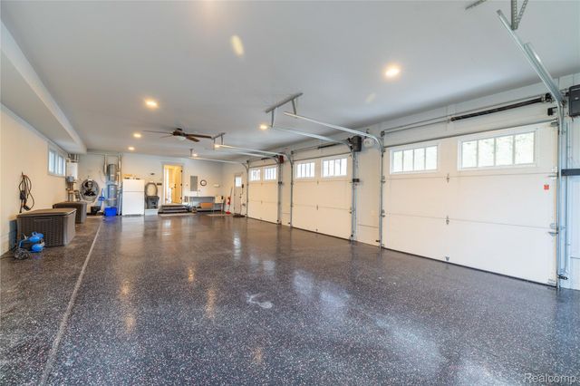 19495 Lighthouse Point, Grosse Ile Township, MI 48138