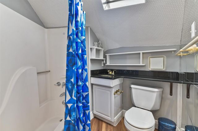 12901 E Barcelona, Galveston, TX 77554