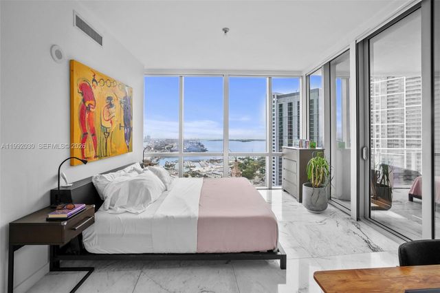 851 NE 1st Ave 3211, Miami, FL 33132