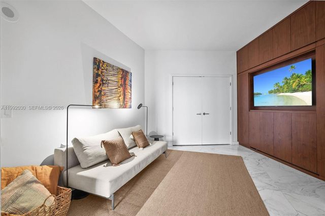 851 NE 1st Ave 3211, Miami, FL 33132