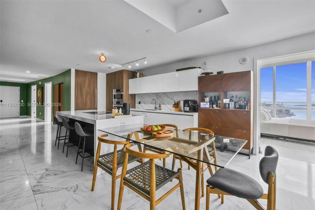 851 NE 1st Ave 3211, Miami, FL 33132