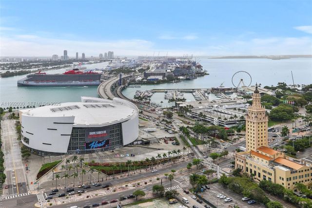 851 NE 1st Ave 3211, Miami, FL 33132