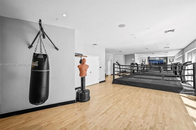 851 NE 1st Ave 3211, Miami, FL 33132