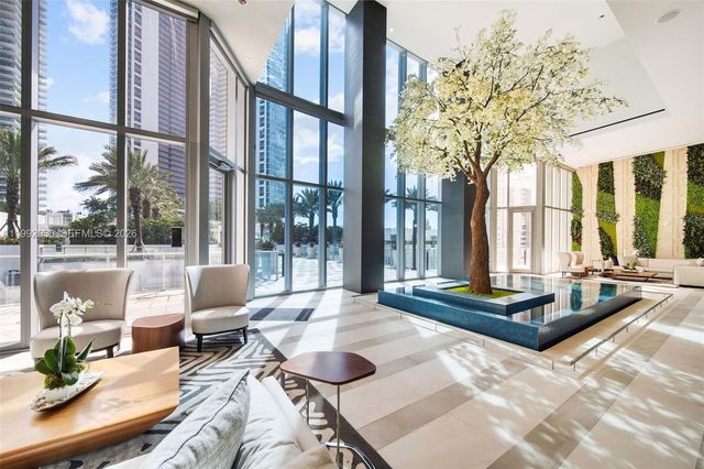 851 NE 1st Ave 3211, Miami, FL 33132