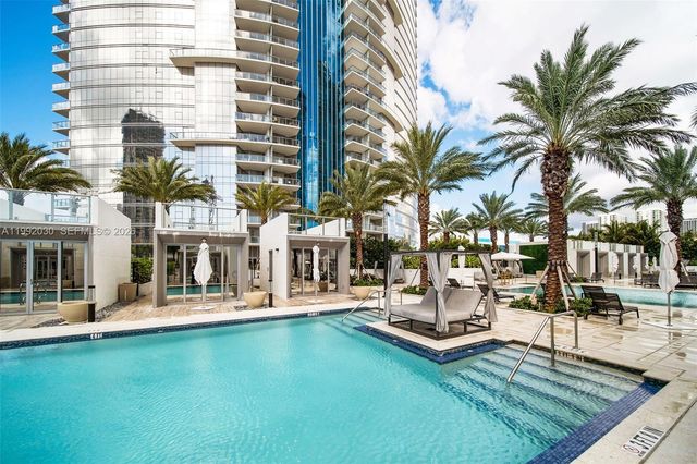 851 NE 1st Ave 3211, Miami, FL 33132