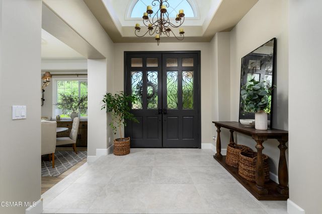 936 Vivian Circle, Newbury Park, CA 91320