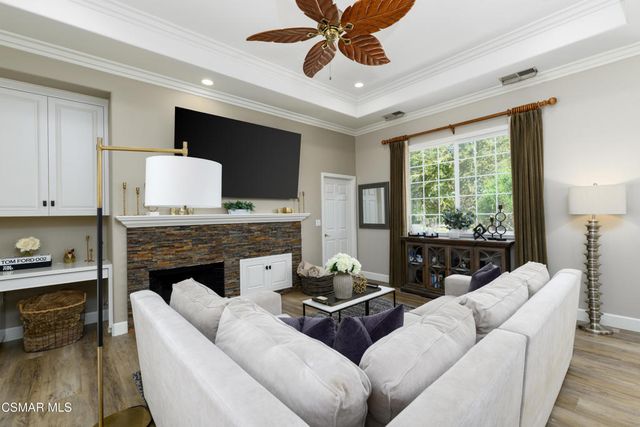 936 Vivian Circle, Newbury Park, CA 91320