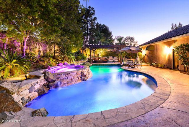 936 Vivian Circle, Newbury Park, CA 91320