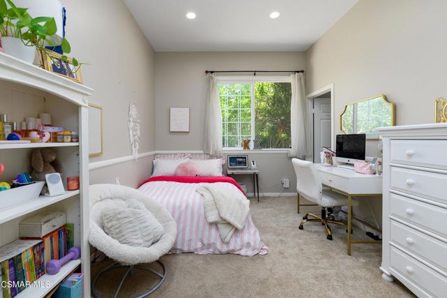 936 Vivian Circle, Newbury Park, CA 91320