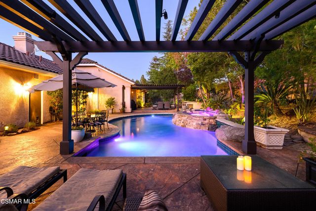 936 Vivian Circle, Newbury Park, CA 91320