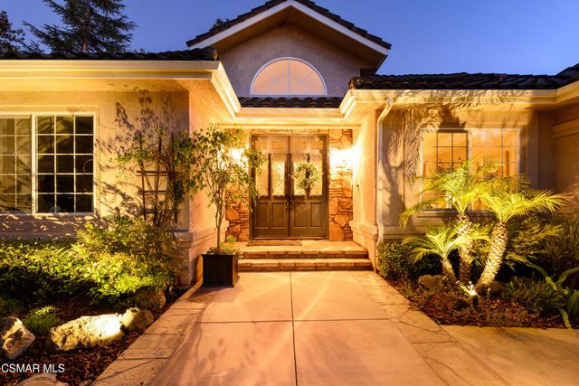 936 Vivian Circle, Newbury Park, CA 91320